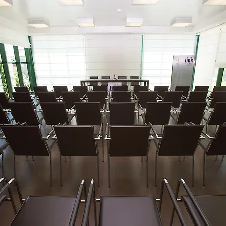 Link فندق كوزنسا