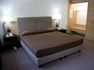 Hotel Link