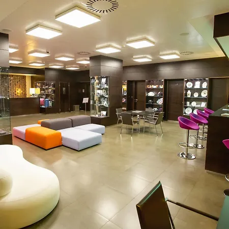 Link Hotel 4*